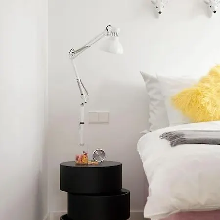 W Kalaranna Iii Apartment