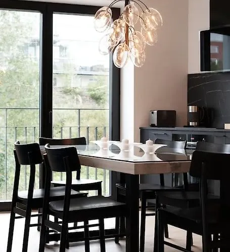 W Kalaranna Iii * טאלין